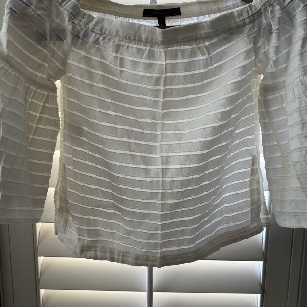 BCBGMaxAzria White‎ Striped Blouse XXS bell sleeves slits on side